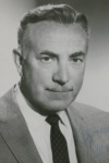 Slika glumca Raymond Bailey