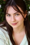 Slika glumca Rhiannon Leigh Wryn