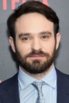 Slika glumca Charlie Cox