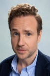 Slika glumca Rafe Spall