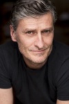 Slika glumca Peter Feeney
