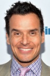 Slika glumca Antonio Sabàto, Jr.