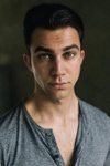Slika glumca Luke Brandon Field