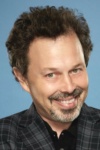 Slika glumca Curtis Armstrong
