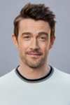 Slika glumca Robert Buckley