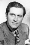 Slika glumca John McCallum