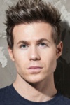 Slika glumca Ashley Parker Angel