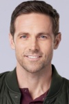 Slika glumca Dylan Bruce