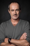 Slika glumca Carlos Alcántara