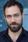 Slika glumca Alex Hassell