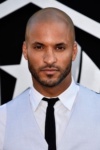 Slika glumca Ricky Whittle