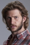 Slika glumca Greyston Holt