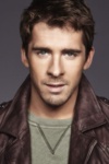 Slika glumca Hugh Sheridan