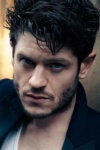 Slika glumca Iwan Rheon