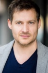 Slika glumca Rob Oldfield