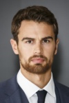 Slika glumca Theo James