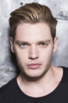 Slika glumca Dominic Sherwood