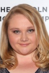 Slika glumca Danielle Macdonald
