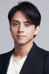 Slika glumca Shinnosuke Mitsushima
