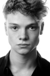 Slika glumca Tom Rhys Harries