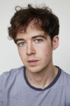 Slika glumca Alex Lawther