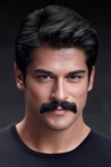 Slika glumca Burak Özçivit