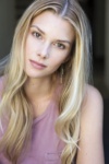 Slika glumca Emma Ishta
