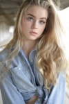 Slika glumca Alexa Blair Robertson