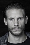 Slika glumca Sebastian Fabijański