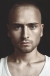 Slika glumca August Carter