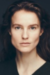 Slika glumca Amanda Collin