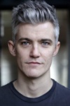 Slika glumca James Groom