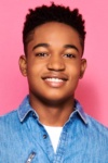 Slika glumca Issac Ryan Brown