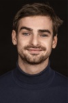 Slika glumca Aaron Hilmer