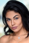 Slika glumca Suraya-Rose Santos