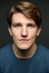 Slika glumca Ewan Mitchell