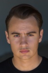 Slika glumca Brandon Thomas Lee