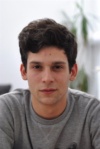 Slika glumca Baptiste Carrion-Weiss