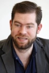 Slika glumca Simon Evans