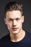 Slika glumca Lucas Penner