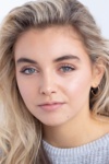 Slika glumca Chloe Skoczen