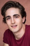 Slika glumca Brandon Bassir