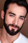 Slika glumca Logan Schmucker