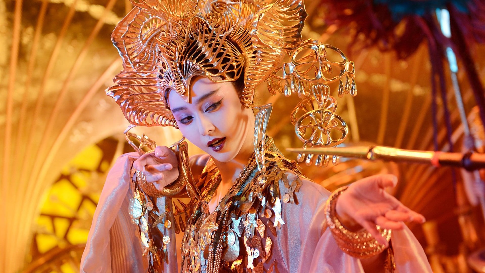 Pozadina za film League of Gods
