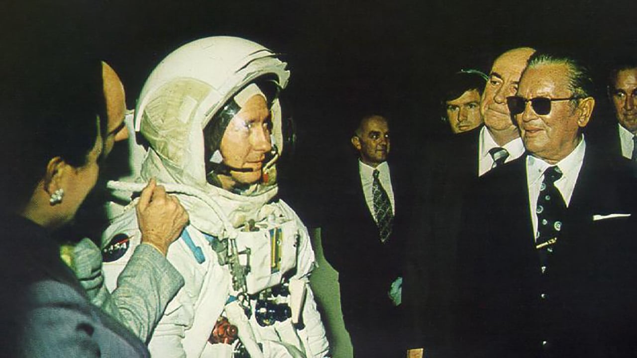 Pozadina za film Houston, We Have a Problem!
