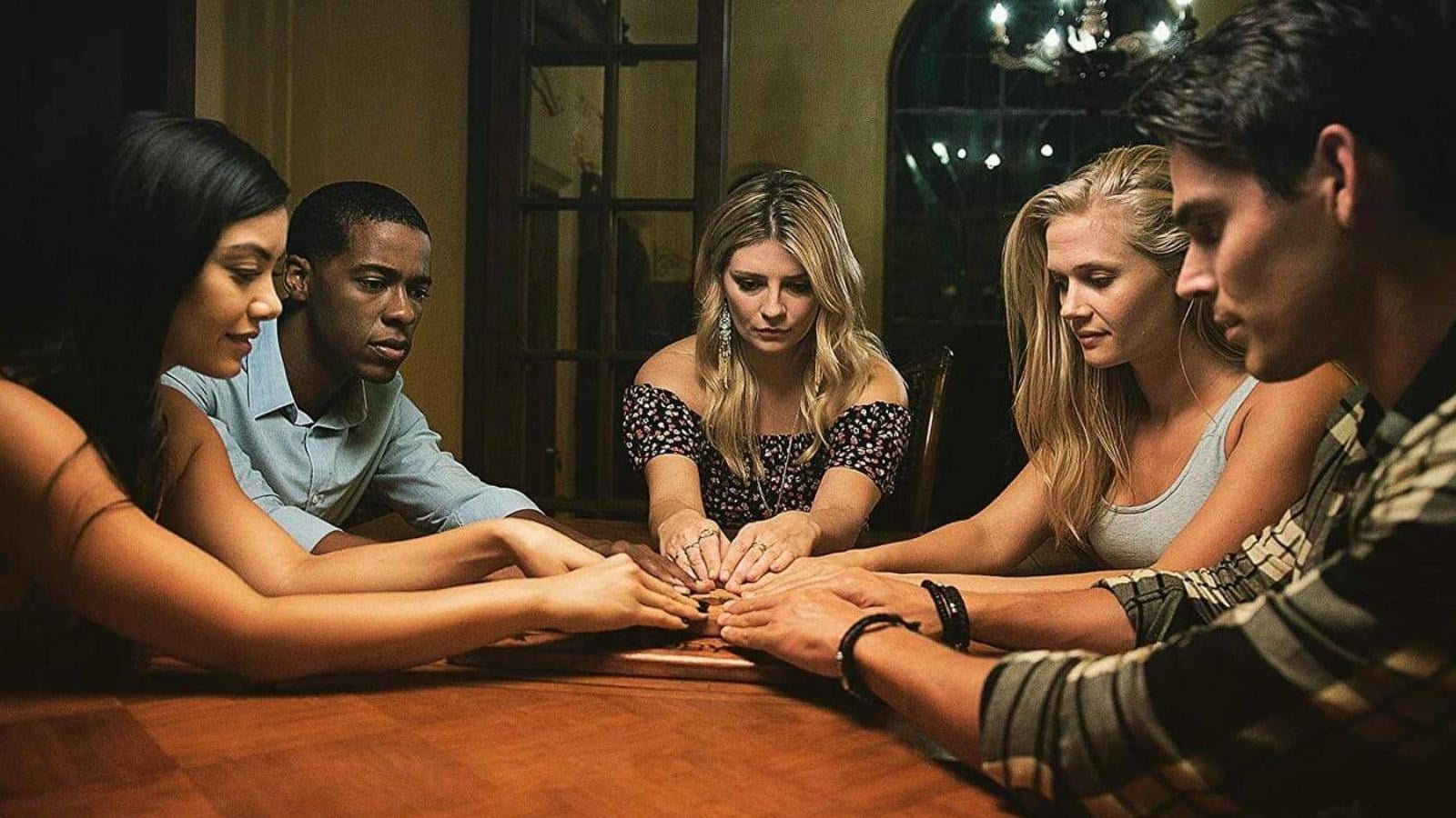 Pozadina za film Ouija House
