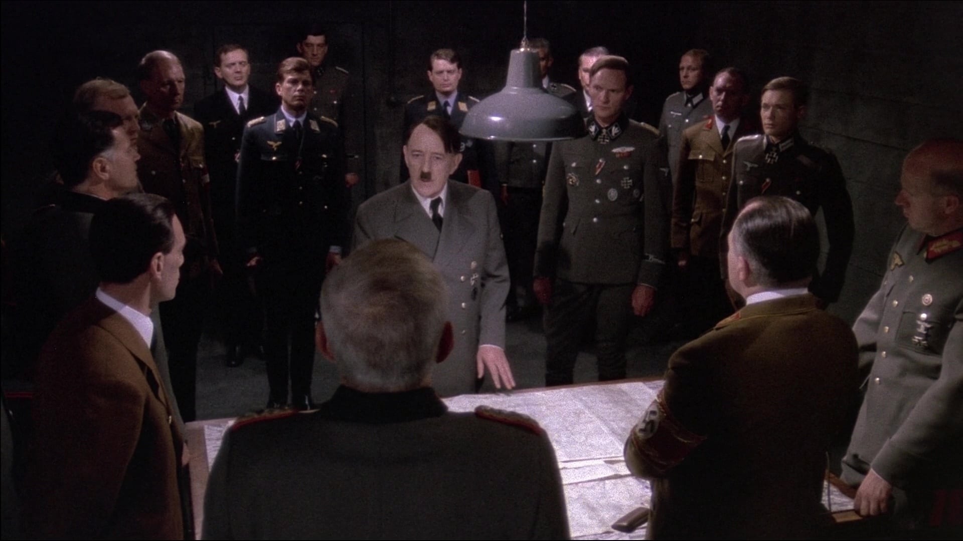 Pozadina za film Hitler: The Last Ten Days